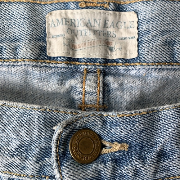 Vintage American Eagle Cut-offs - Picture 6 of 15